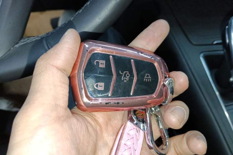 Used Cadillac XT4 2021 28T Two-Wheel Drive Leading Version
