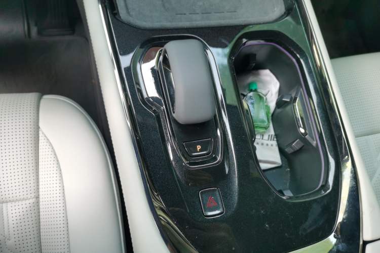 Used Zeekr 009 2024 Six-Seat Executive Version 4WD 140 kWh