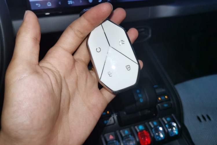 Used  Titanium 3 2025 501KM All-Wheel Drive Intelligent Driving Ultra Version
