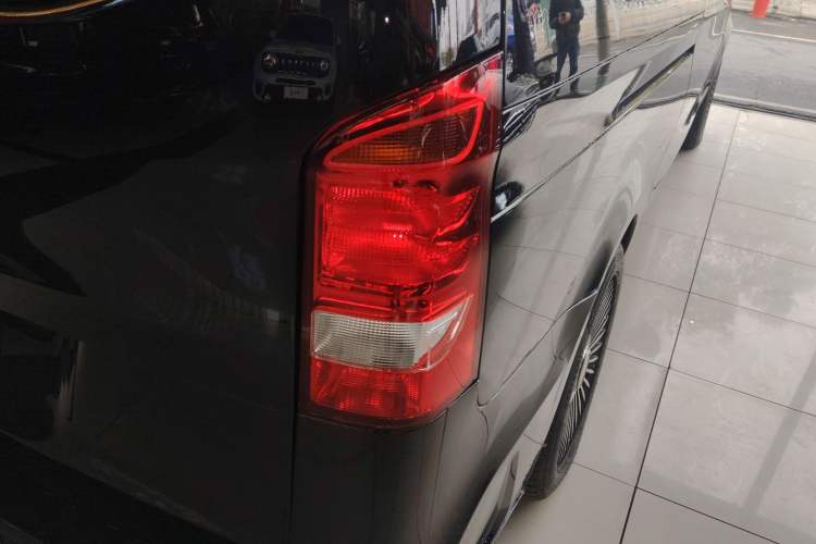 Used Mercedes-Benz Vito 2021 2.0T Business Version 7 Seats
