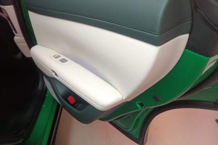 Used  YU7 2025 Ultra-Long Range Rear-Wheel Drive Version
