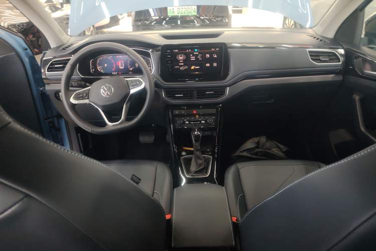 Used Volkswagen Tharu 2025 NewRui 300TSI Prestige Edition