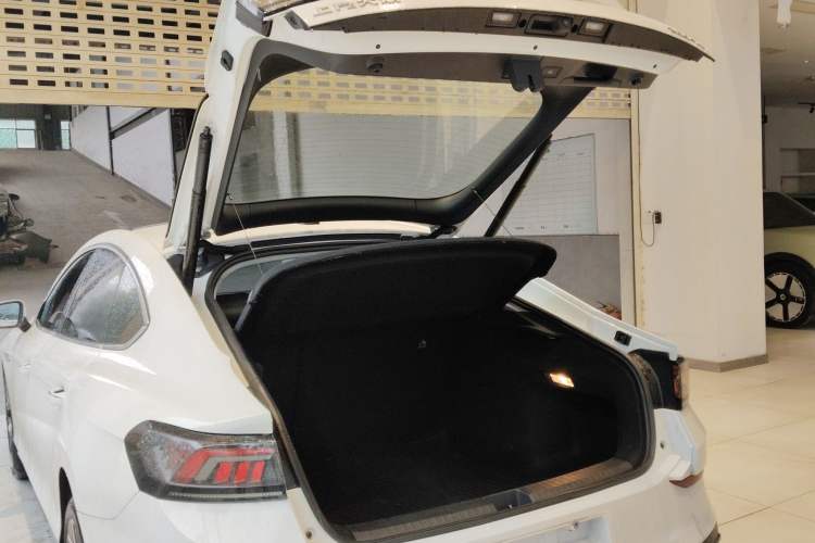 Used Volkswagen Lamando 2024 Lavida L 280TSI DSG Cool & Spicy Edition