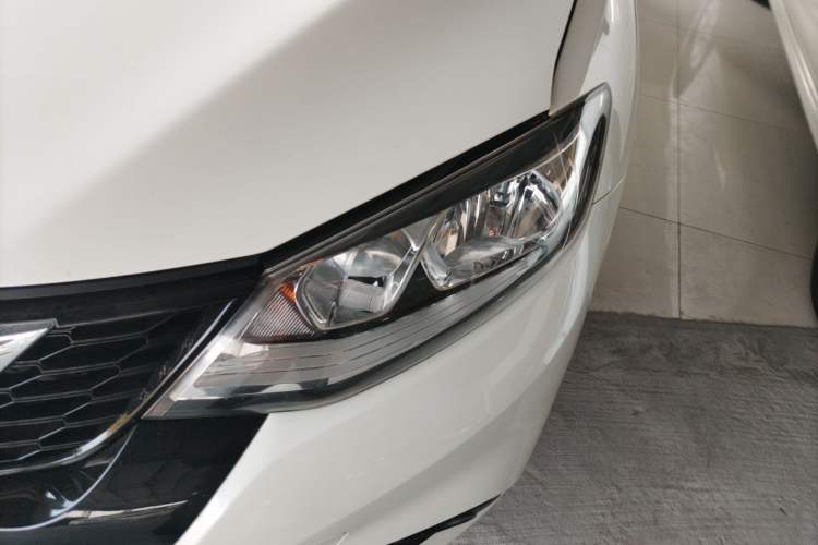 Used Nissan Tiida 2016 1.6L CVT Smart Drive Edition
