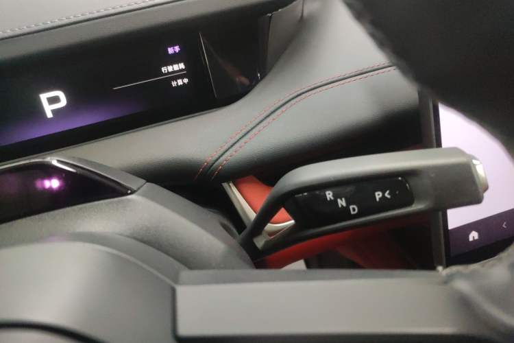 Used  SU7 2024 Four-Wheel Drive Ultra-Long Range Advanced Intelligent Driving Max Edition