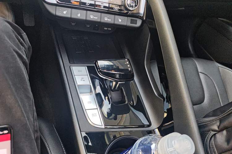 Used Hyundai Elantra 2023 1.5L CVT LUX Prestige Edition