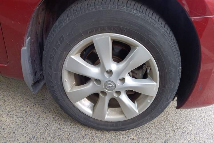 Used Nissan Tiida 2011 1.6L CVT Smart Version
