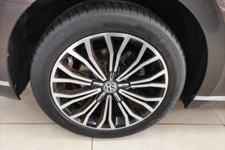 Used Volkswagen Phideon 2018 380TSI Two-Wheel Drive Business Edition