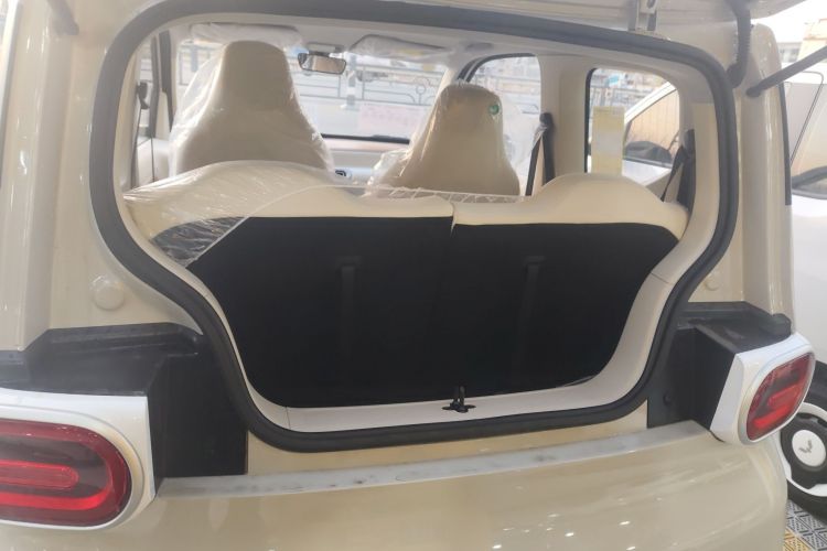 Used Wuling Hongguang MINIEV 2024 3rd Generation 215km Youth Edition
