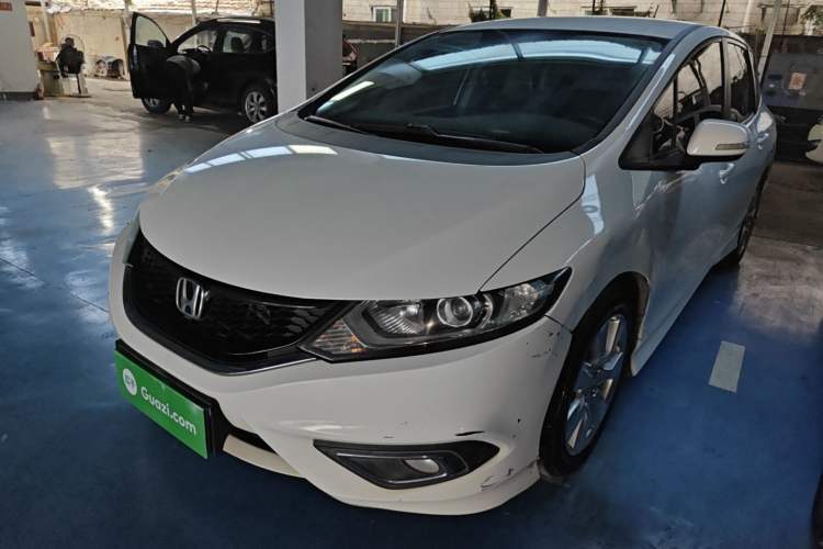 Used Honda Jade 2013 1.8L automatic Comfort version 5 seats
