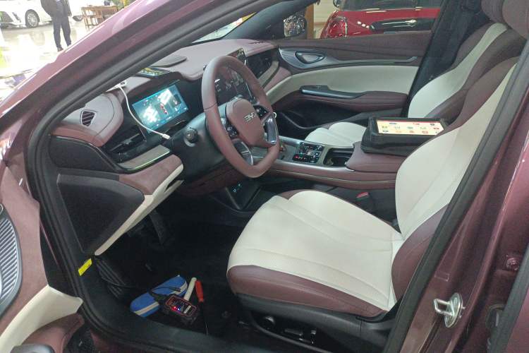 Used BYD Seal 2023 DM-i 1.5T 121km Prestige Model