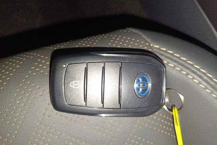 Used Toyota Levin 2023 Smart Electric Hybrid Dual-Engine 1.8L Sport Edition
