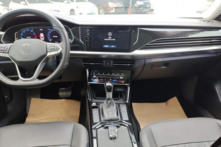 Used Volkswagen Passat 2022 330TSI Starry Luxury Edition