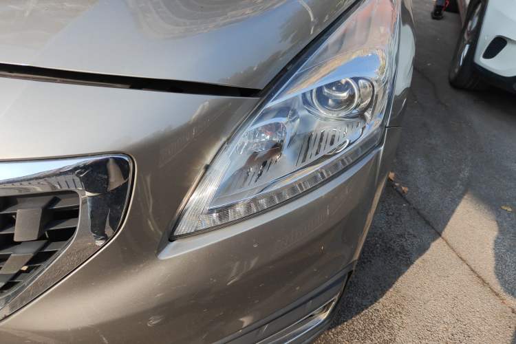 Used Peugeot 3008 2016 1.6THP Automatic Classic Edition