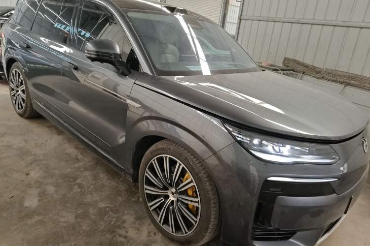 Used Denza N9 2025 Prestige Version
