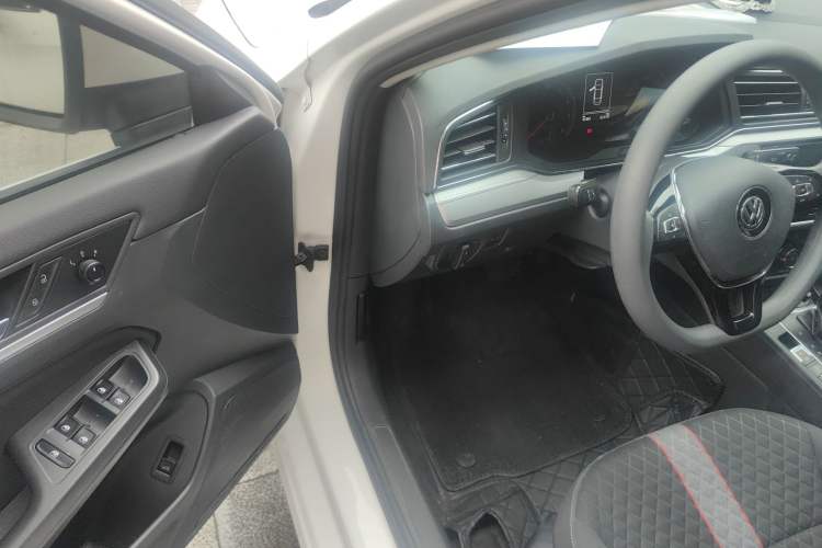 Used Volkswagen Lamando 2019 230TSI DSG Vision Edition China VI Standard
