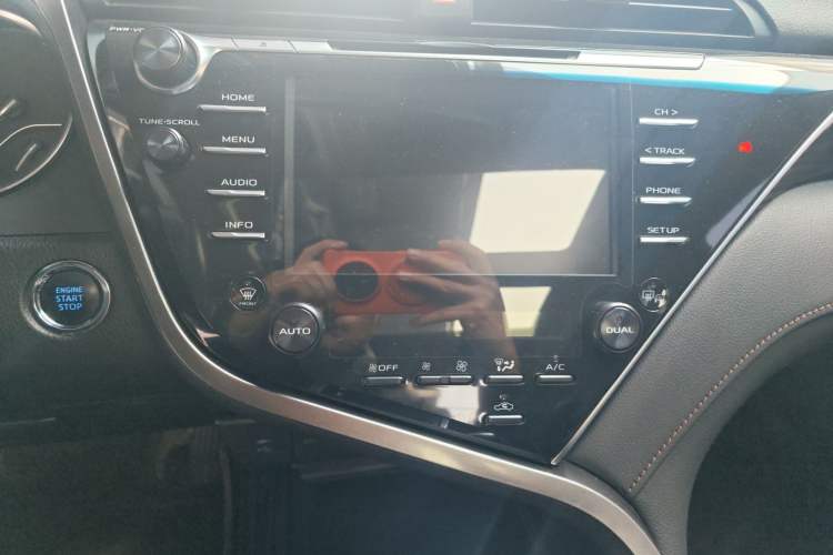 Used Toyota Camry 2018 2.5G Luxury Edition
