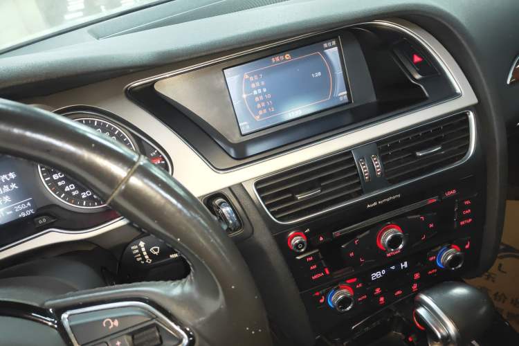 Used Audi A4L 2015 35 TFSI Automatic Comfort Model