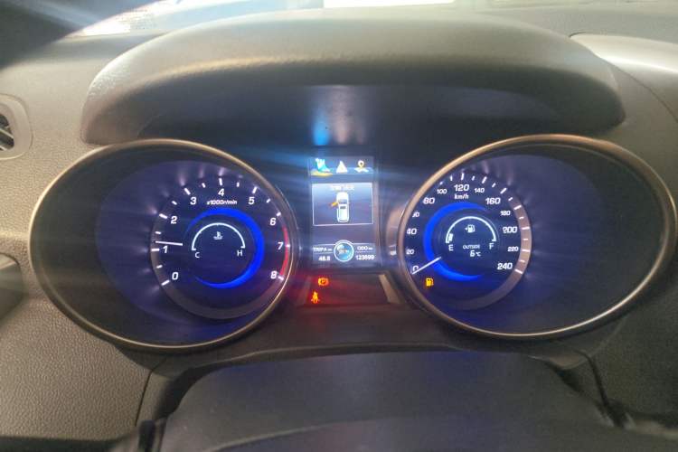 Used Changan CS75 2014 2.0L Manual Luxury Version China IV Standard