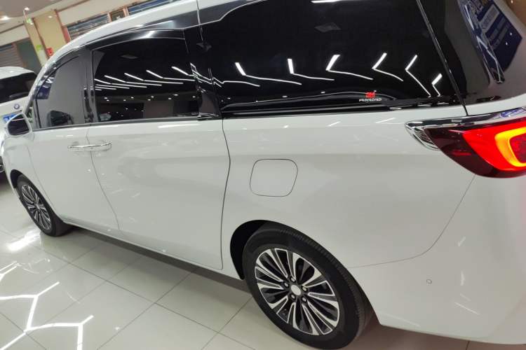 Used Buick GL8 2020 ES Land Cruiser 653T Luxury Model