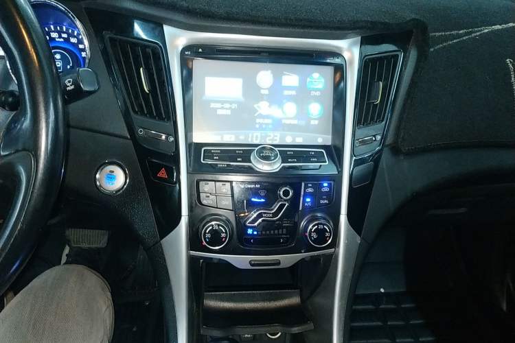 Used Hyundai Sonata 2014 2.4L Automatic Leading Edition China IV Standard
