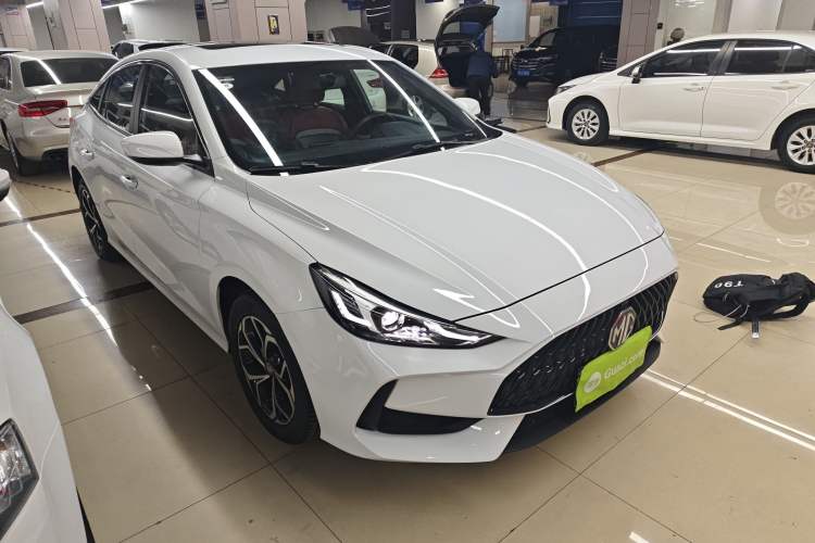 Used MG 5 2021 180 DVVT Manual Youth Luxury Edition