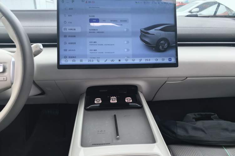 Used  L07 2024 300Max Extended-Range Version
