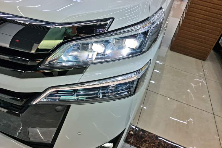 Used Toyota Vellfire 2019 Dual-Engine 2.5L HV Prestige Edition
