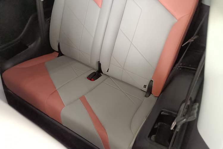 Used Chery Little Ant 2022 300 000 Yuan "Ant Fan" Edition "Extra Sweet" Version Lithium Iron Phosphate 29.2 kWh 30 kW 301 km
