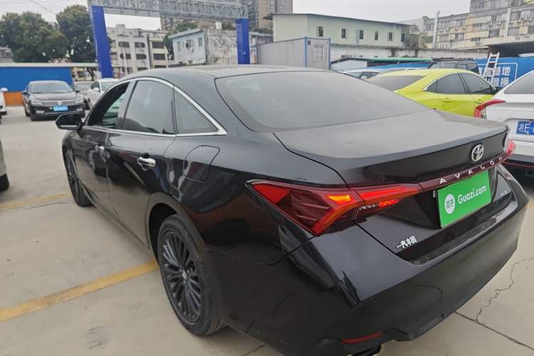 Used Toyota Avalon 2019 2.0L XLE Premium Edition China VI
