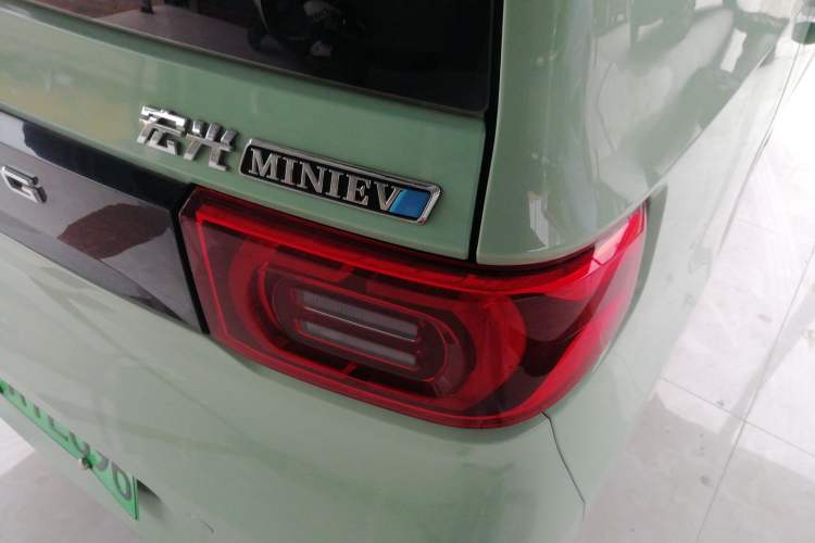 Used Wuling Hongguang MINIEV 2021 Macaron Fashion Edition Lithium-Ion Battery