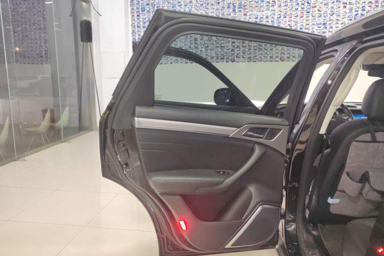 Used Haval H7 2017 Red-Label H7 2.0T Automatic Luxury Model
