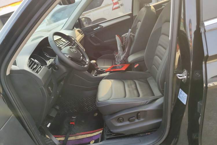 Used Volkswagen Tiguan L 2018 Facelift 330TSI Automatic Two-Wheel Drive Luxury Edition
