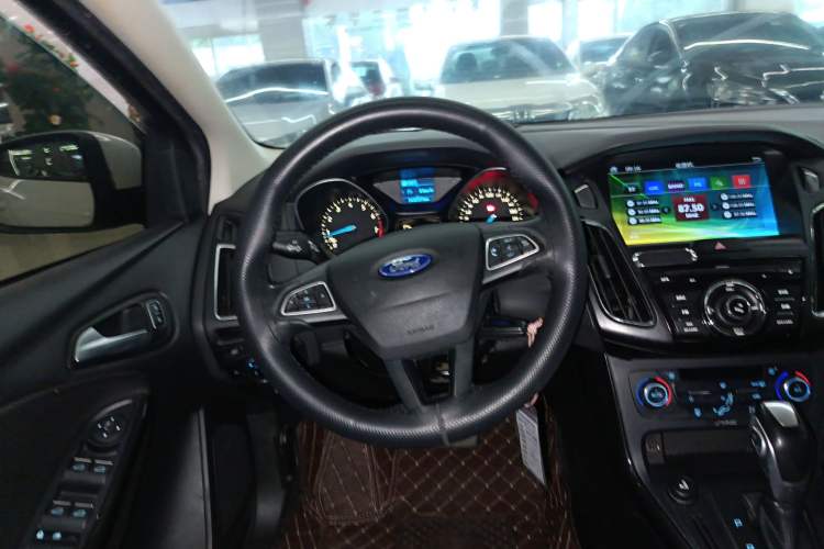 Used Ford Focus 2015 Sedan 1.6L Automatic Trend Model
