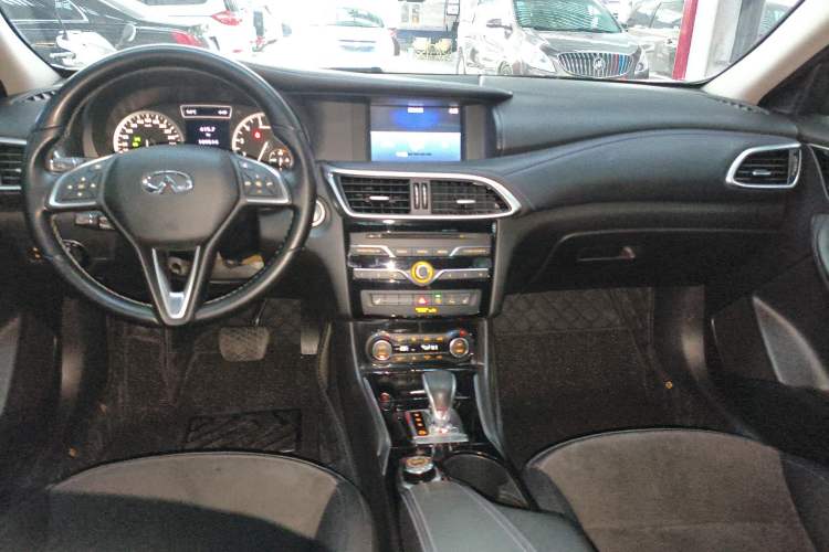 Used Infiniti QX30 2017 2.0T Four-Wheel Drive Sport Edition
