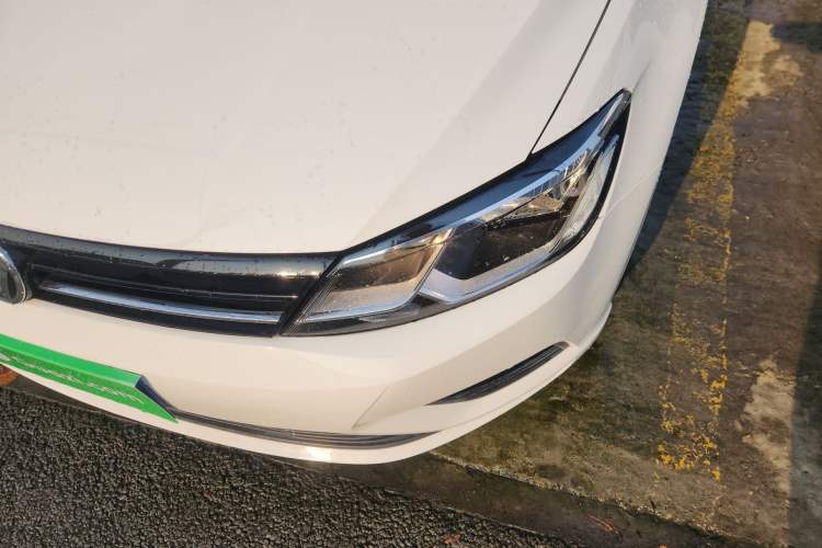 Used Volkswagen Lamando 2017 230TSI DSG Fashion Edition
