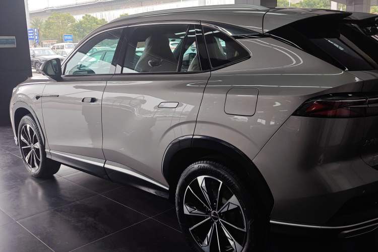 Used Roewe RX5 New Energy 2023 eRX5 Super Hybrid Premium Edition
