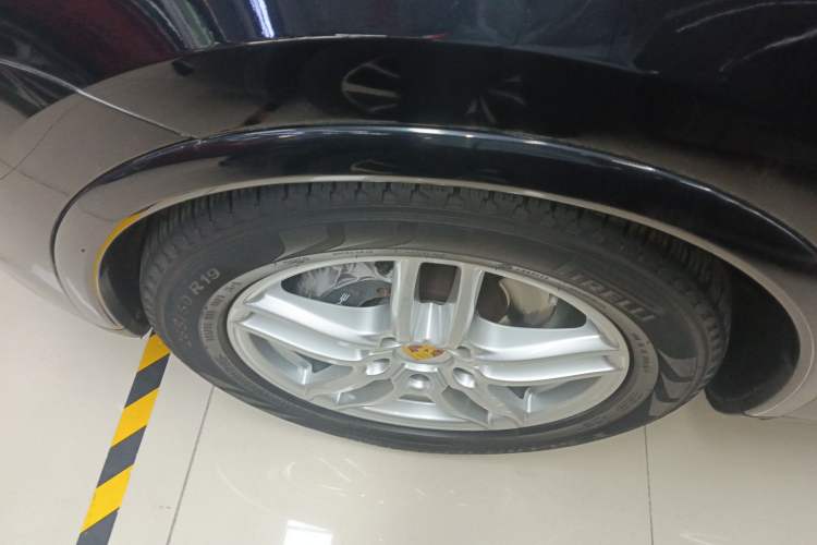 Used Porsche Cayenne 2016 Cayenne Platinum Edition 3.0T
