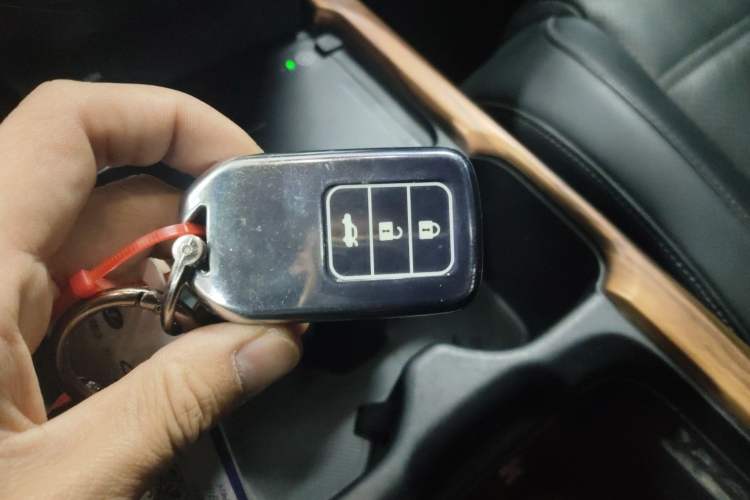 Used Honda CR-V 2021 240TURBO CVT 2WD Fashion Edition
