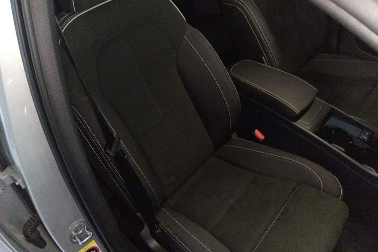 Used Volvo C40 2022 Long-Range PRO Version
