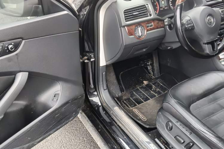 Used Volkswagen Passat 2014 2.0 TSI DSG Ultimate Edition