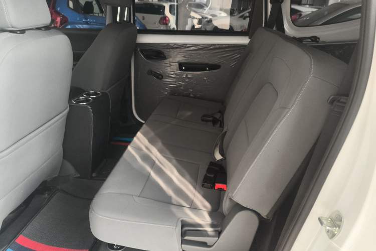 Used Wuling Hongguang New Energy 2024 All-Electric Model 300KM Standard Version
