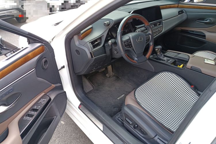 Used Lexus ES 2021 200 Luxury Edition
