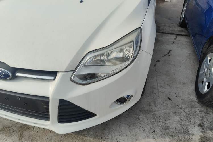 Used Ford Focus 2012 Sedan 1.6L Automatic Fashion Edition