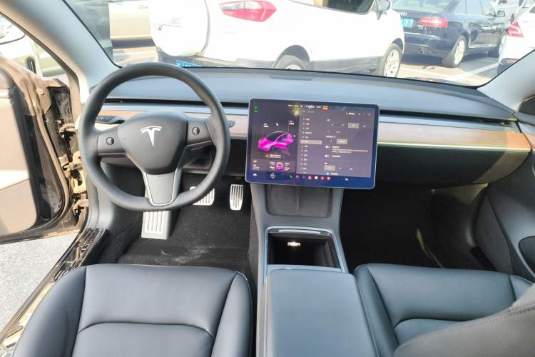 Used Tesla Model 3 2022 Rear-Wheel-Drive Version
