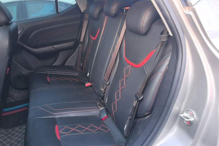 Used Soueast DX3 2018 1.5L Manual Luxury Model
