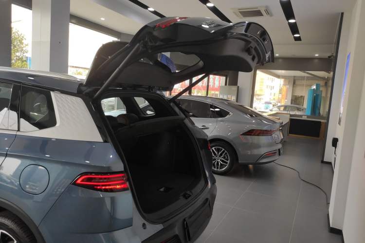 Used BYD Song Pro New Energy 2023 Champion Edition DM-i 110KM Excellence Model
