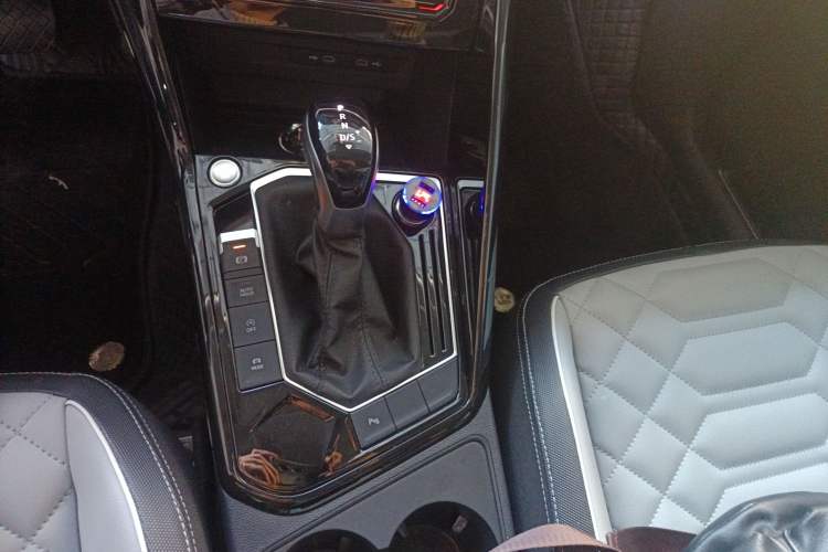 Used Volkswagen Tayron 2024 300TSI Two-Wheel-Drive Luxury Plus Advanced Version
