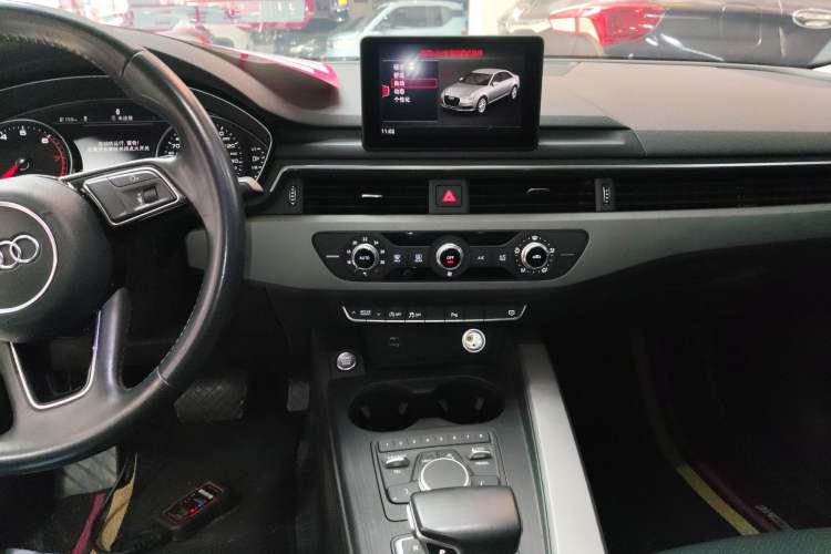 Used Audi A4L 2019 40 TFSI Ambition China VI
