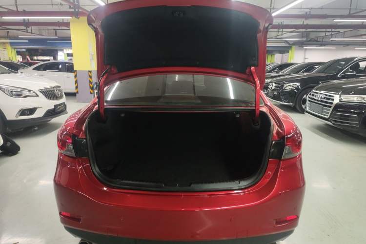 Used Mazda Atenza 2014 2.0L Blue Sky Luxury Edition
